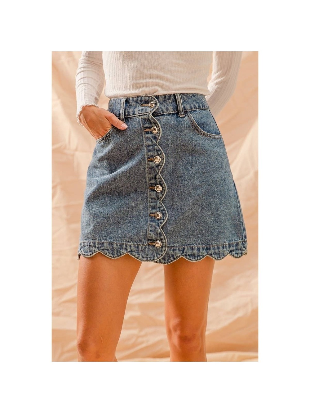 SCALLOP BUTTONED FRONT DENIM SKIRT